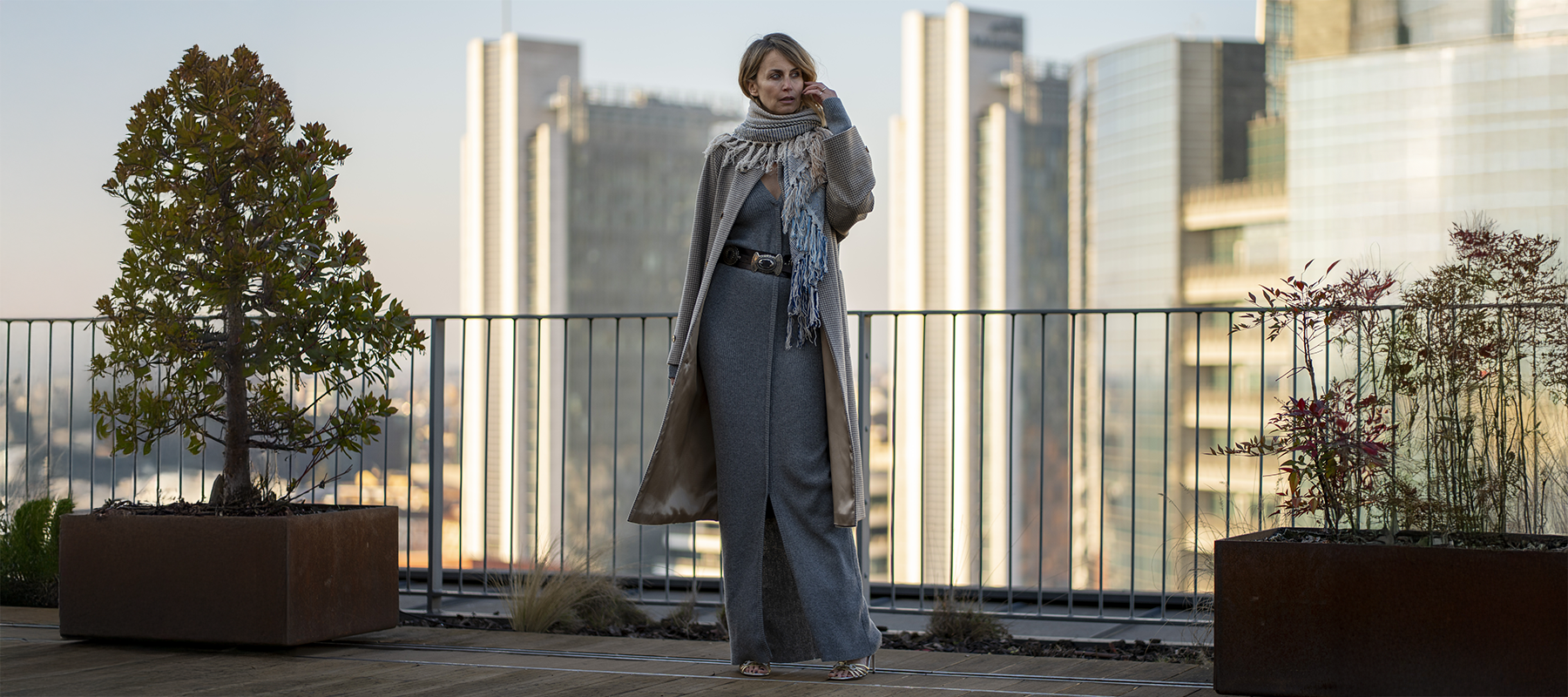 AW25
